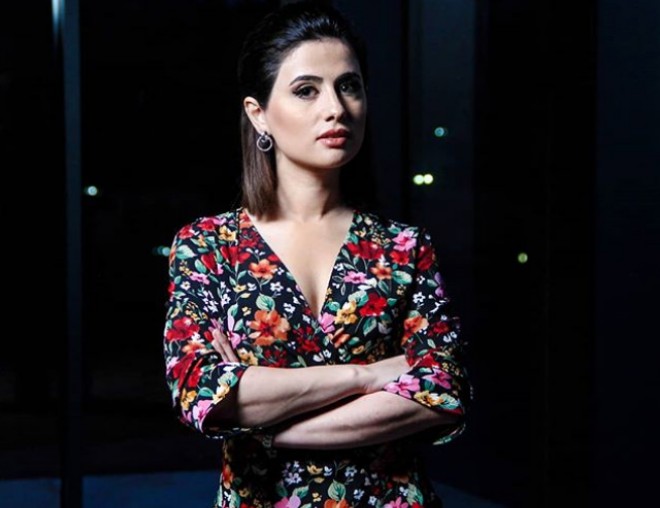 Gənc aktrisanın gözəllik şəkli