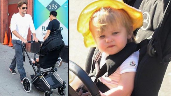 Aktyor Bredli Kuper qızı ilə gəzintidə - foto