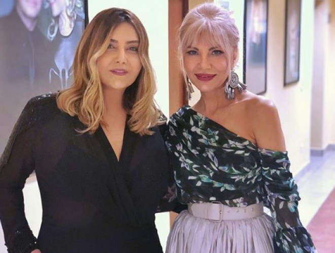 Xalq Artisti tanınmış diktora tərif yağdırıb