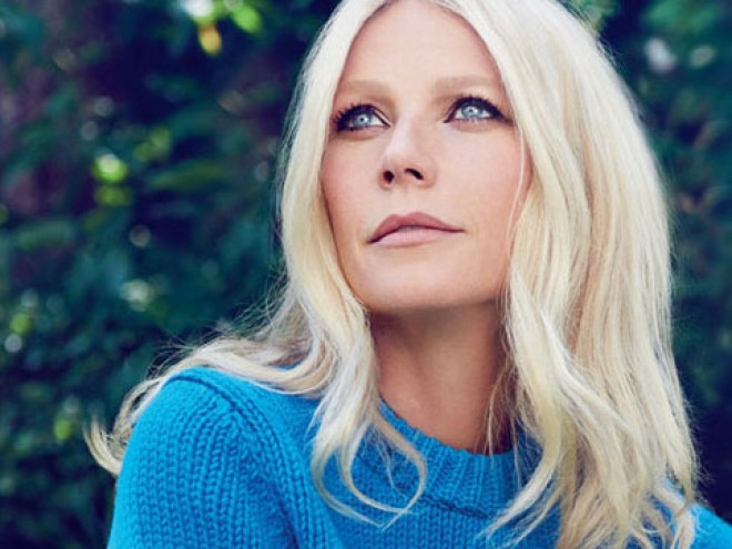 Aktrisa çılpaq şəklini paylaşdı