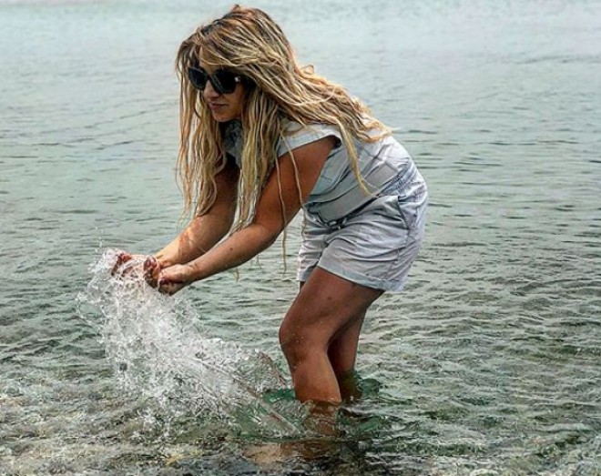 Müğənnimiz Muğlada dincəlir – foto