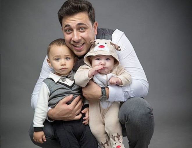 Aktyor övladlarını göstərdi