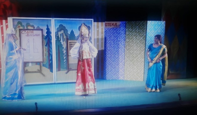 Vladiqafqaz teatrı Azərbaycan səhnəsində - "Vova möcüzələr ölkəsində" tamaşasından reportaj+foto