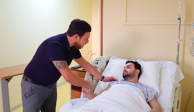 Bəstəkar-müğənni əməliyyat olunub