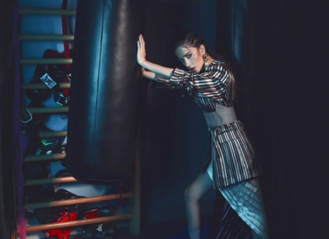 Özge Gürel fərqli şəkil çəkdirdi