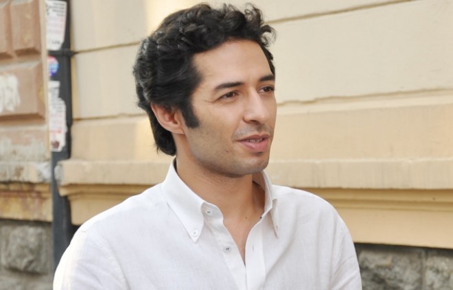 Aktyor anası ilə şəkil çəkdirib