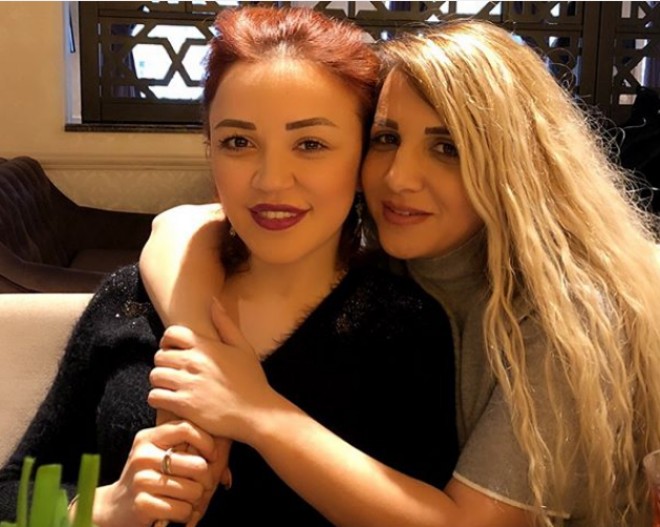 Humay ifaçı həmkarını təbrik etdi