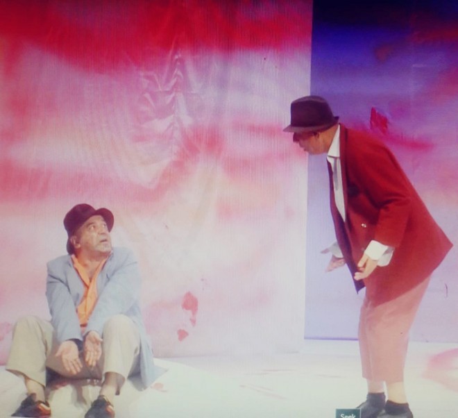 "Qodonun intizarında" təqdim olundu - insan varlığının mahiyyətindən bəhs edən tamaşadan foto+reportaj