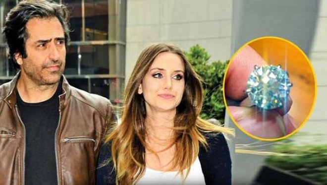 Mahsun Kırmızıgülün xanımı yarım milyonluq üzüyünü itirib