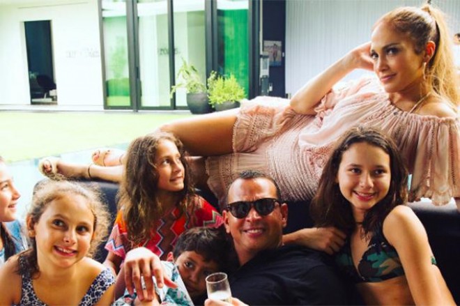 Cennifer Lopez tətilə getdi - foto&nbsp;