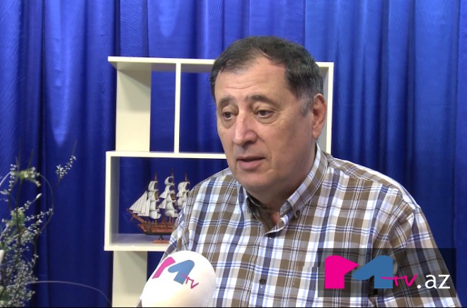 “Mən şeiri ayaqlar üçün yazmıram” – Baba Vəziroğlu susqunluğunu pozdu