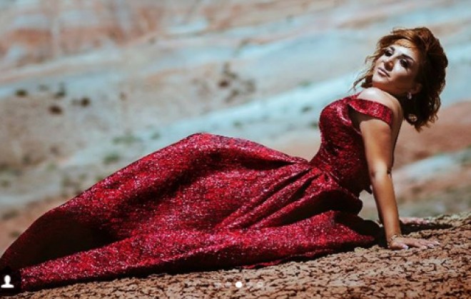 Xanəndə yeni fotosessiya edib&nbsp;