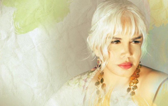 Sezen Aksunun makiyajsız halı - foto