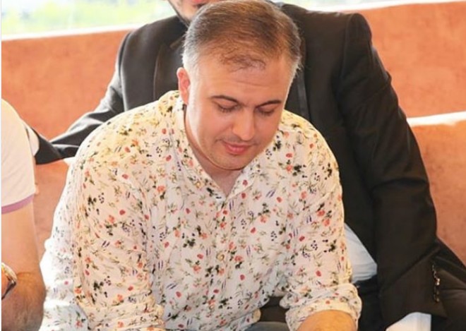 Klarnet ifaçısı saxta dostlarından gileylənib