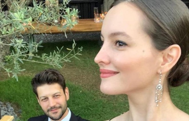 Aktyor 35 yaşını qeyd edib