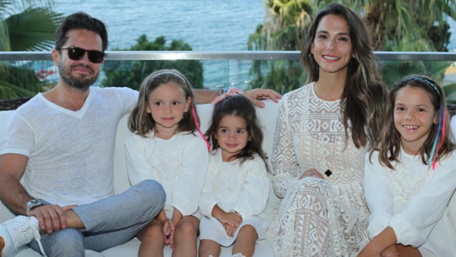 Musiqiçi 11 illik evliliyə son qoydu