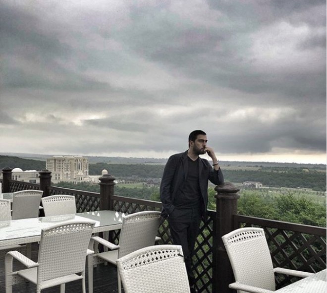 Namiq Qaraçuxurlu kimə aşiq olub?