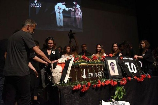 Sevgilisi mərhum aktyorla bağlı kədərini paylaşdı