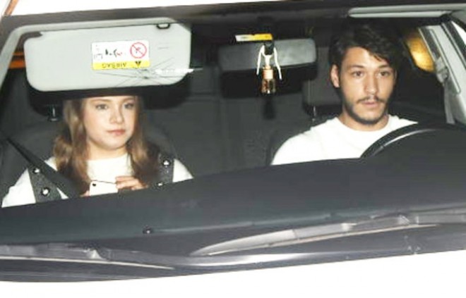 Sevgilisi aktyora qadağa qoydu