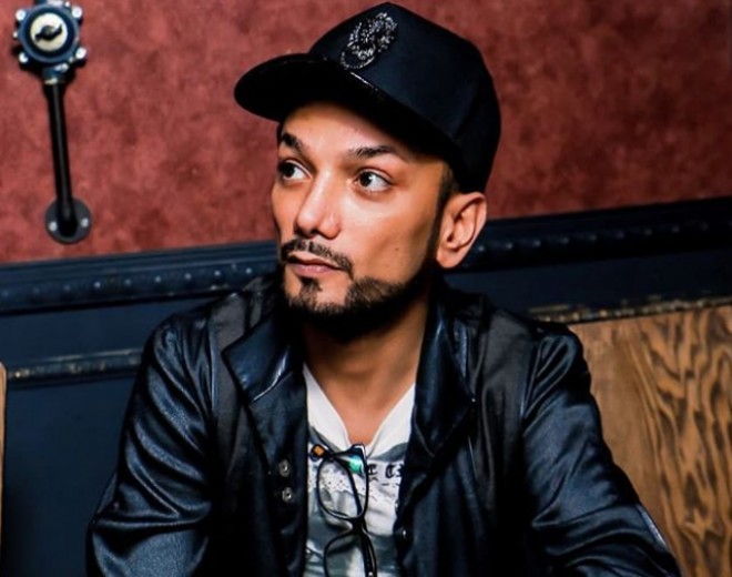 Faiq Ağayev: “Gözüm dəyməsin sənə” – video