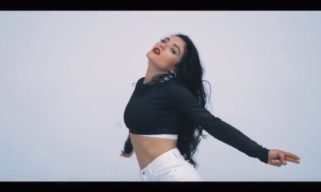 Dilarə rəqsi ilə diqqət çəkdi - video