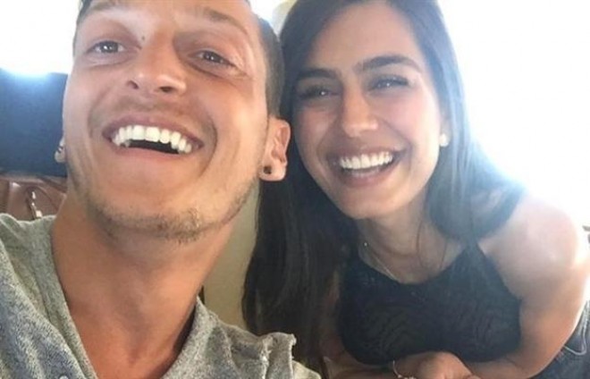 Sevgilisinə 2 milyon avroya ev aldı