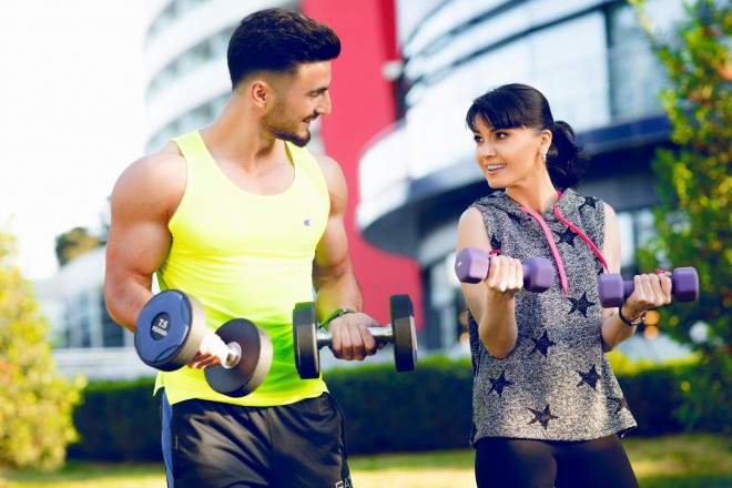 Natavan Həbibi idmançı ilə şəkil çəkdirdi