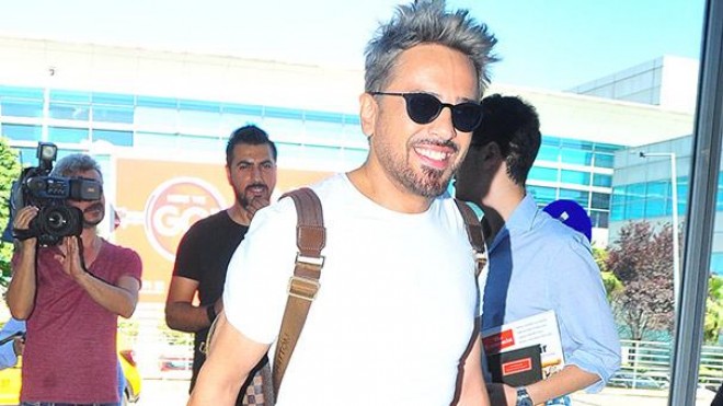 Müğənni imicini dəyişdi