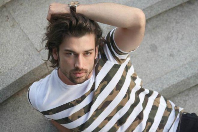 Aktyor "Elimi burakma" serialında çəkildi - video