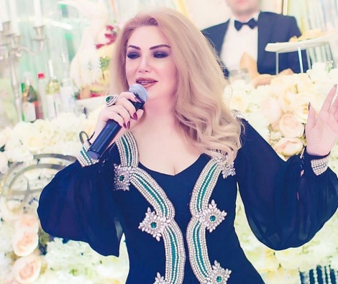 Müğənniyə qarşı dələduzluq edən qadın özünü təqsirli bildi - məhkəmə