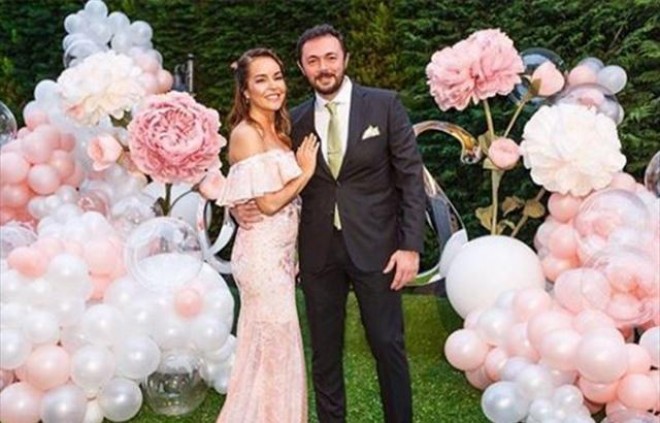 Müğənni ailə qurmağa hazırlaşır