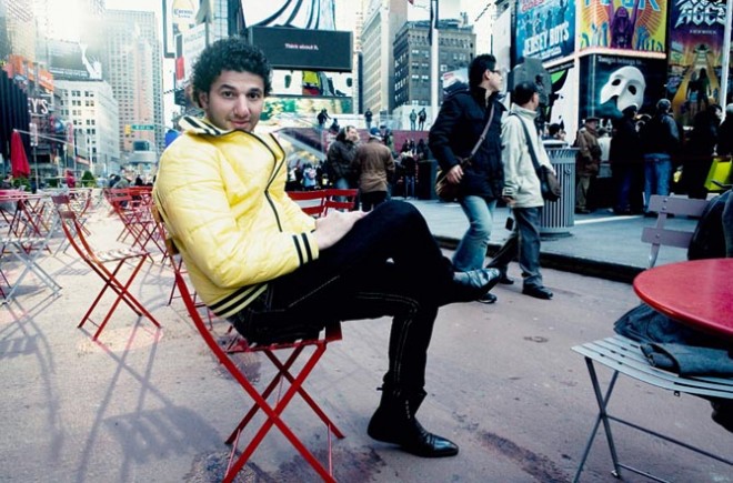 "Ey həyat sən nə qəribəsən" mahnısına klip çəkdirdi - video