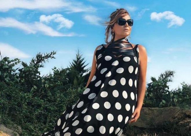 Xalq Artistinin yayda qış çəkməsi xoş qarşılanmadı