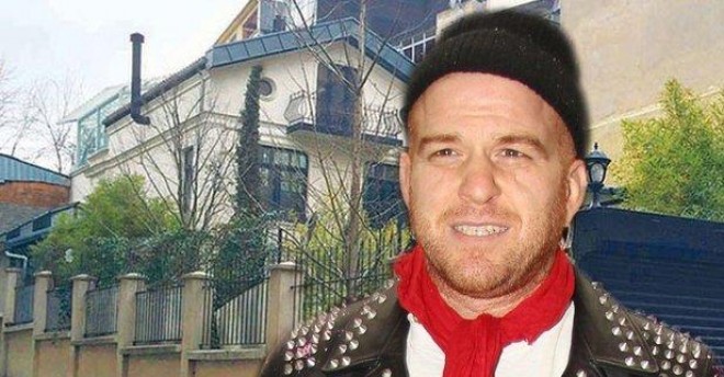 Gökhan Özoğuz villasını satışa çıxardı&nbsp;