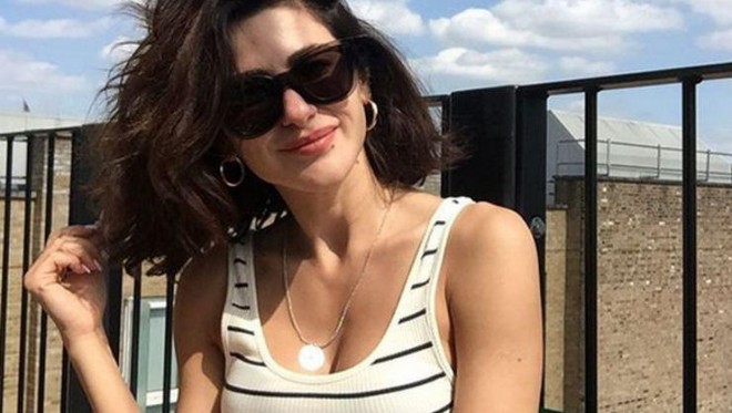 Meneceri aktrisa Nəsrin Cavadzadəni təriflədi 