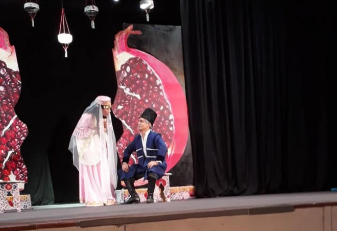 “Arşın mal alan” özbək dilində təqdim olundu - foto