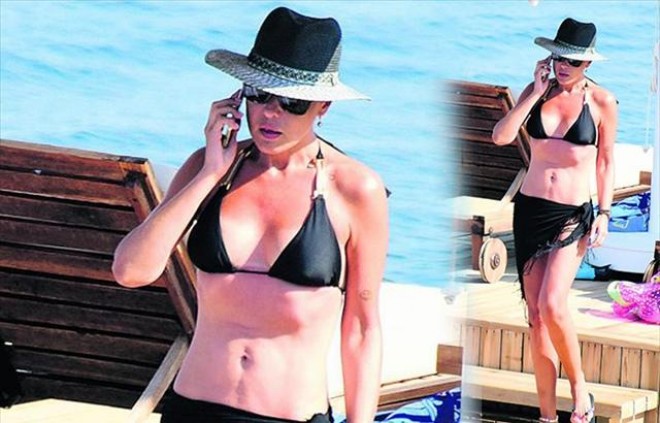Gülben Ergen iyirmi il sonra bikini geyindi&nbsp;