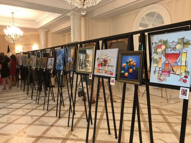 Gənc rəssamlarımızın əsərləri Parisi bəzədi - foto