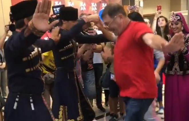 "Jara"çılar Azərbaycan mahnısına oynadılar - video