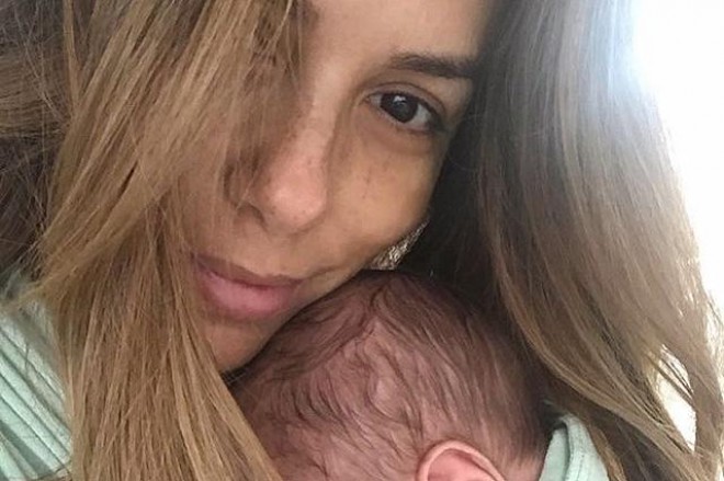 Eva Lonqoriya analıq hislərini izləyiciləri ilə bölüşdü