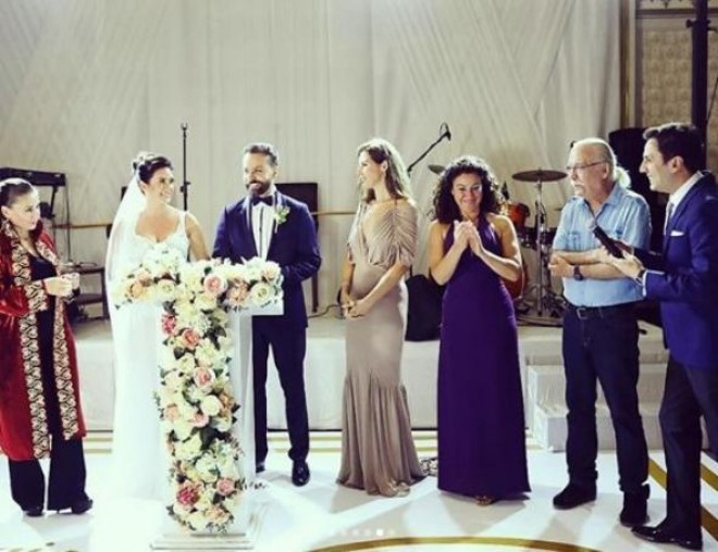 Serialın iki aktyoru evləndi - foto