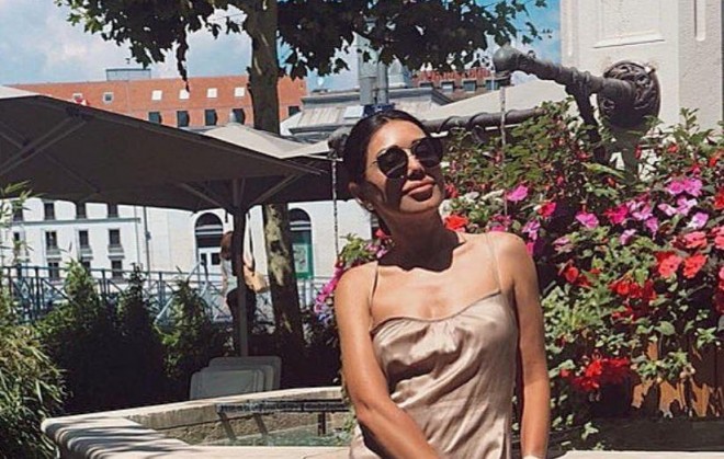 "Miss millenium" gözəli geyimi ilə diqqət çəkdi - foto&nbsp;