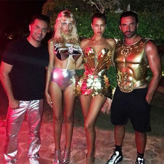 Model İbizada keçirilən partiyə qatılıb - foto&nbsp;