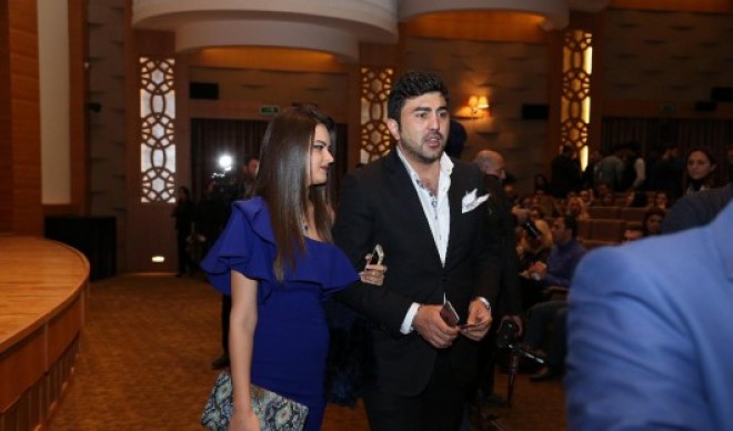 Müğənni şou-biznesdəki xanımlara qadağa qoydu