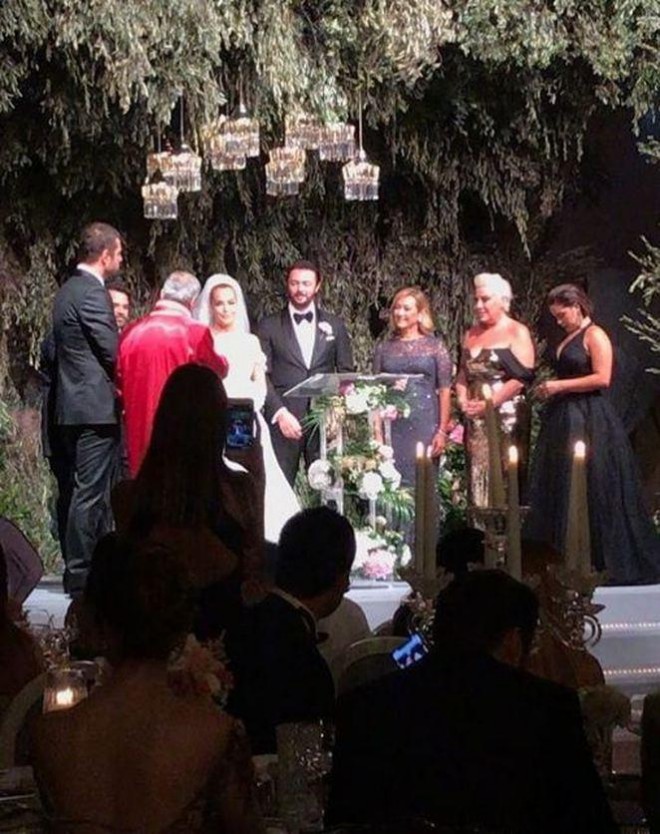 Müğənni Bengü ailə qurdu - foto