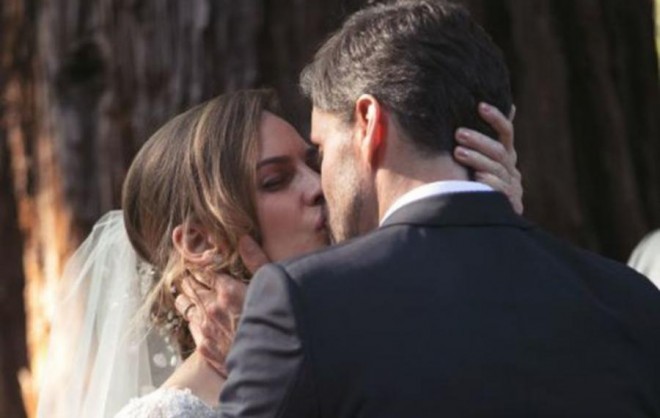 Hilari Svank sevgilisi Filip Şneyderlə ailə qurub - foto