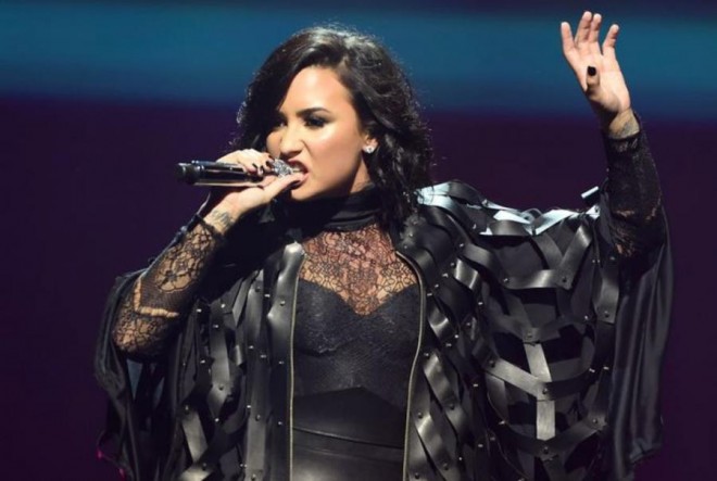 Müğənni evini 9,45 milyon dollara satır