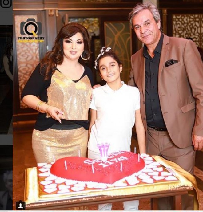 Müğənnilər qızlarının doğum günündə - foto