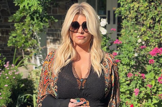 Cessika Simpson üçüncü dəfə ana olacaq - foto