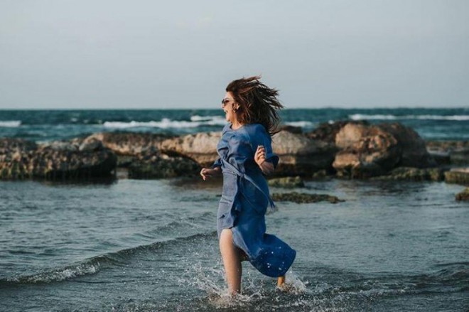 Gülüstan Əliyevanın dəniz kənarı&nbsp;fotosessiyası